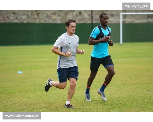 如何通过战术调整与表现提升助力小卢卡斯在巴黎首发出场